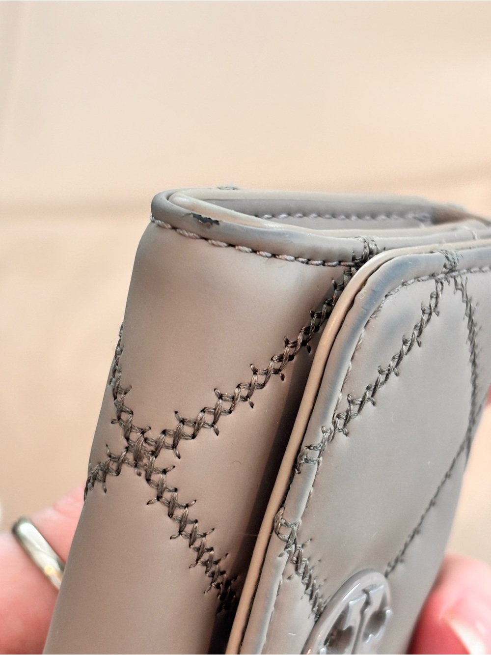 Tory Burch Quilted Leather Willa Matte Card Case in Color ‘Grey Heron’ - Picture 8 of 15